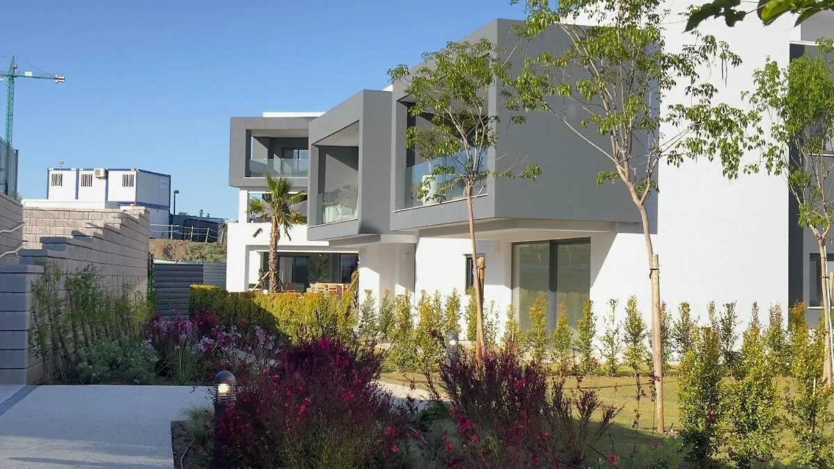 Beautiful 1-Bedroom Apartment In Estepona